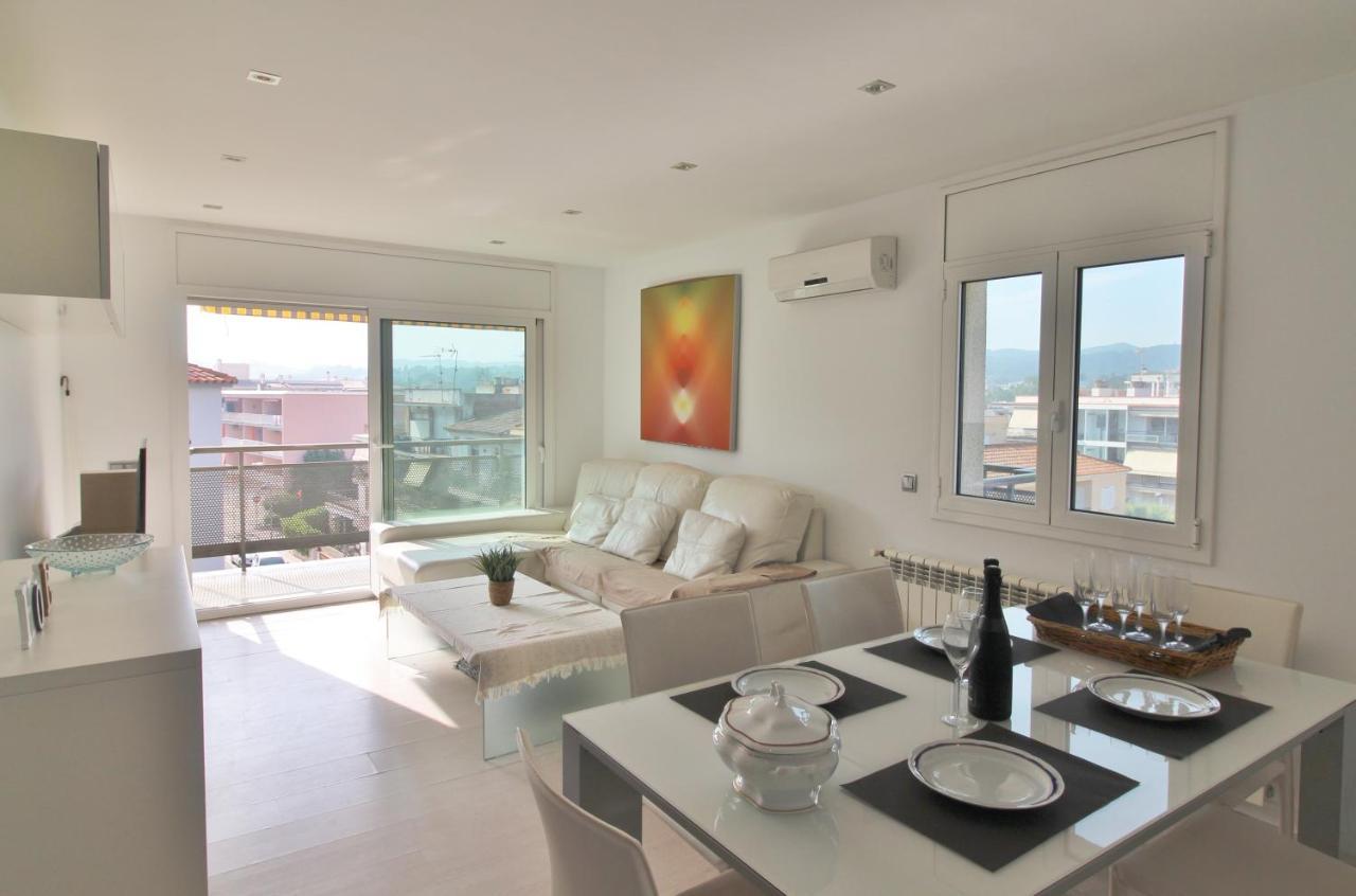 Apartamento Esquinero En Palamós Esterno foto